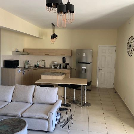 Modern Apartment Close To Flic En Flac Beach Flic en Flac Exterior foto